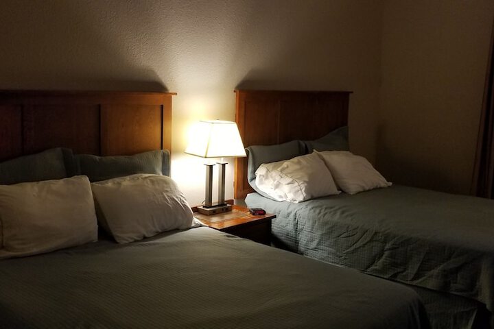 Room 16 of 40