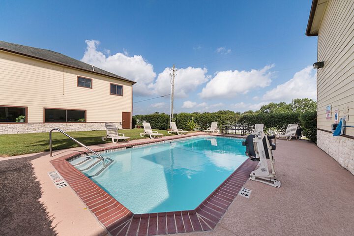 Pool 5 of 53