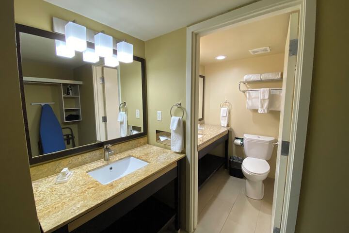 Room 20 of 38