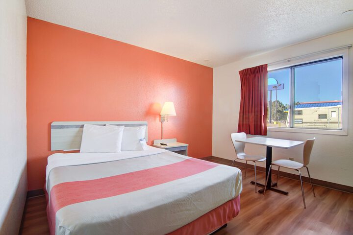 Motel 6 Colby KS
