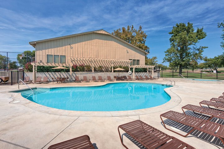 Pool 4 of 25