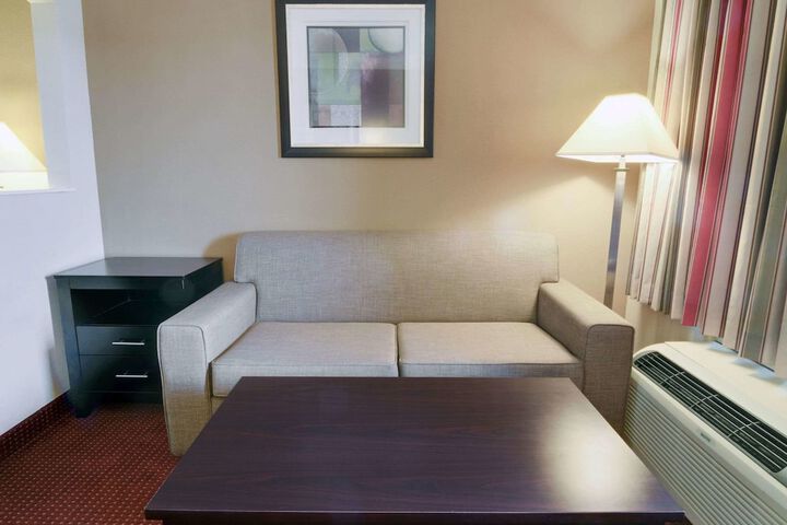 Room 19 of 36