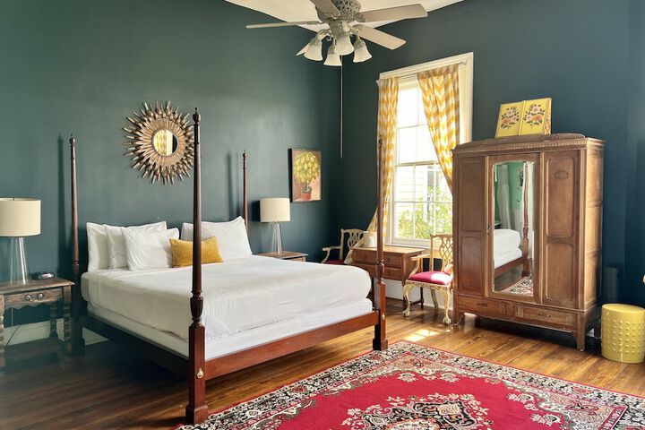 Room 34 of 100