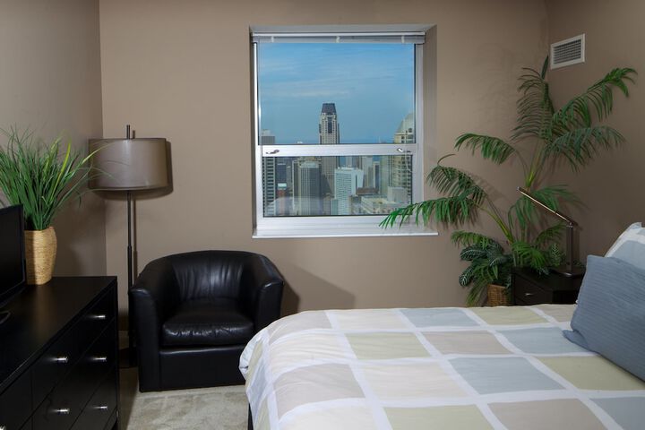 Room 85 of 107