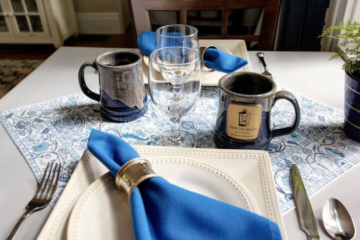 Dining 49 of 61