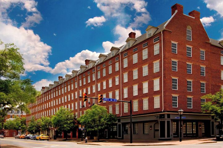 Hotel 1 of 61