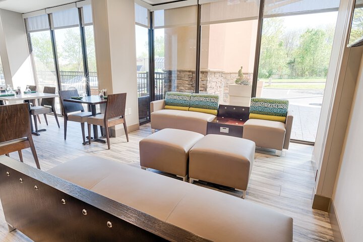 Hotel 6 of 44