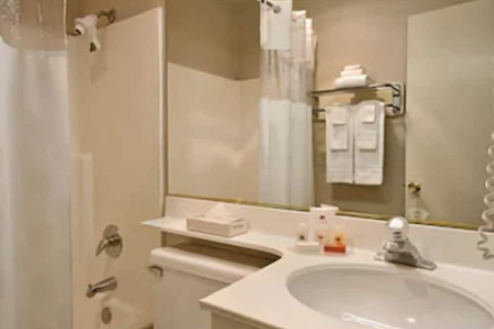 Days Inn by Wyndham San Marcos