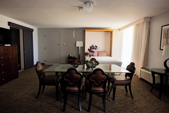 Room 66 of 161
