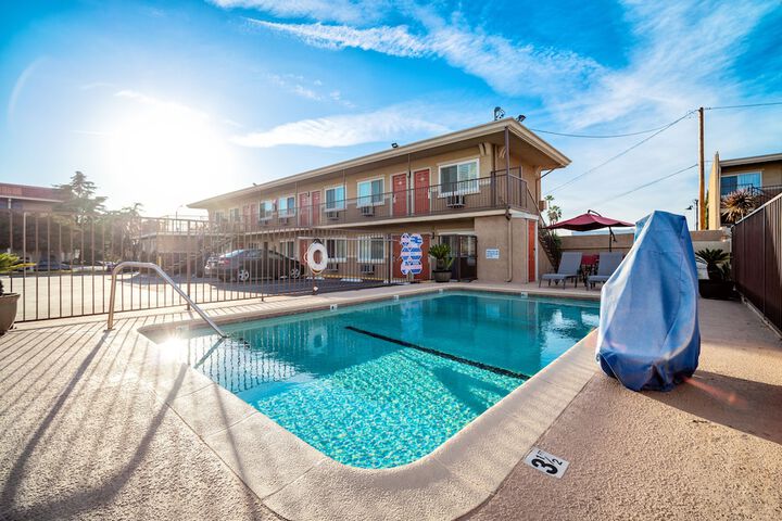 Pool 6 of 67