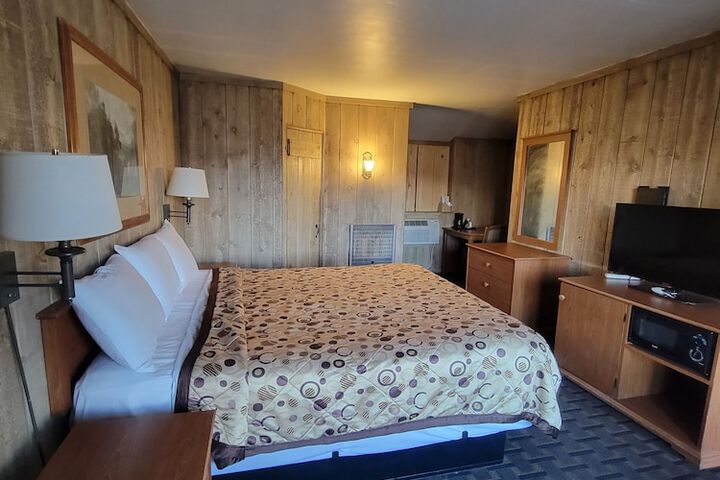Room 48 of 51