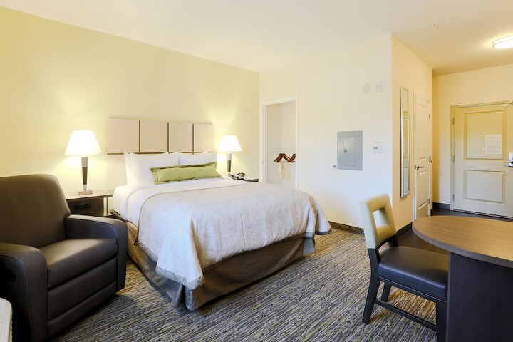 Candlewood Suites Auburn by IHG
