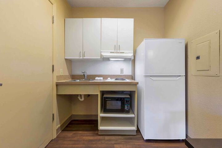 Room 9 of 35