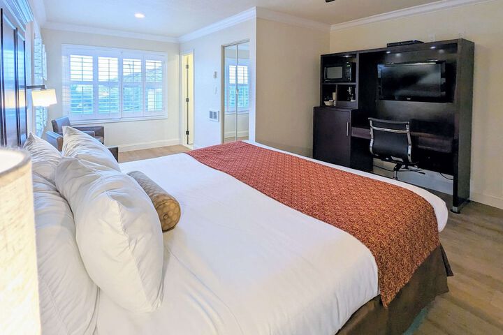 Room 21 of 32