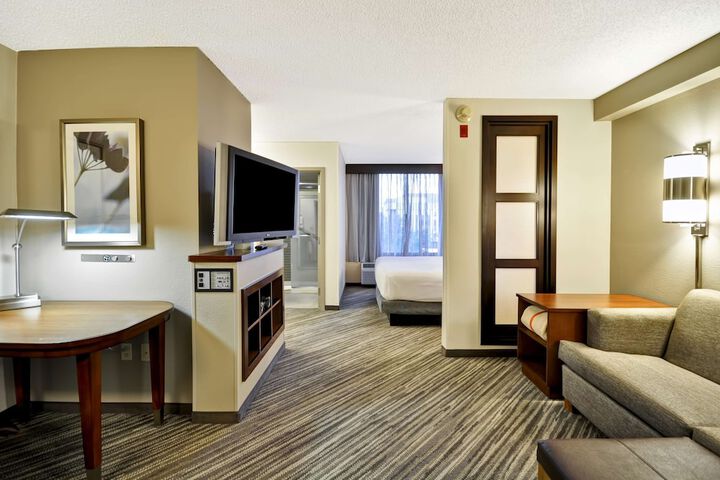Room 17 of 41