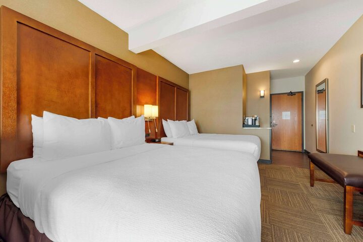 Room 43 of 138