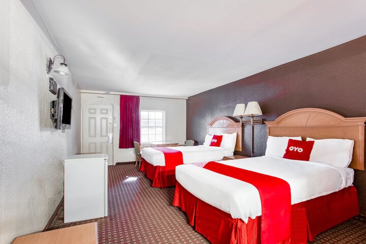 Room 19 of 28
