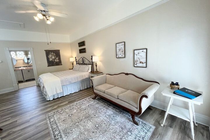 Room 89 of 150