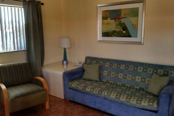 Room 27 of 48