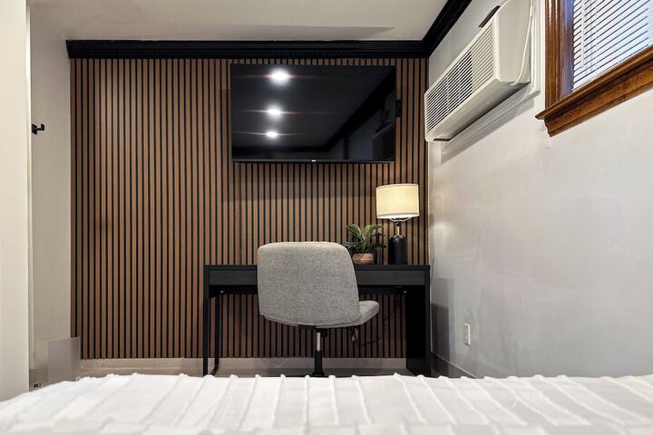 DTW Suites