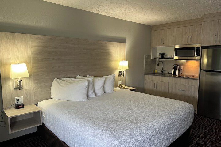Wyndham Garden Medicine Hat Conference Center