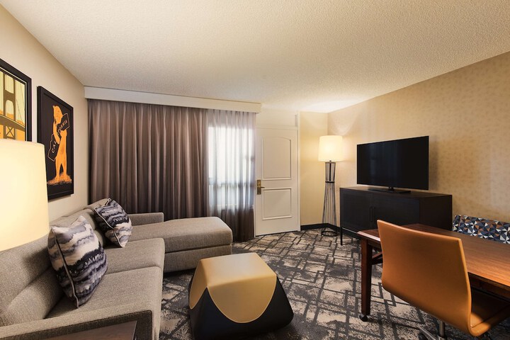Room 19 of 51