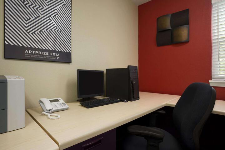 Hawthorn Suites by Wyndham Grand Rapids MI