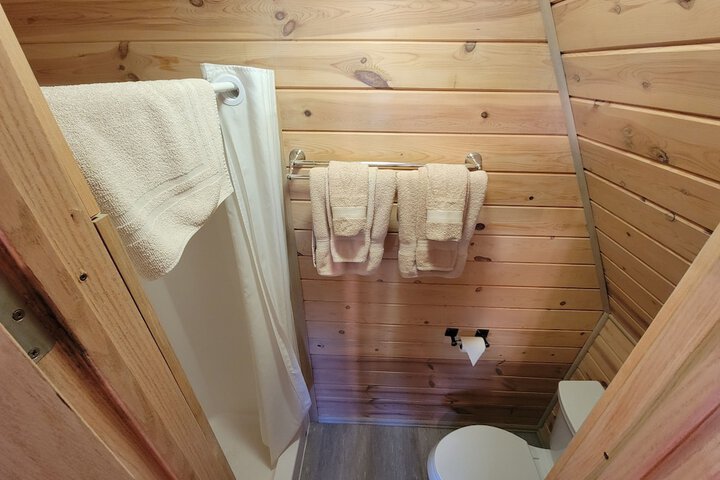Room 16 of 32