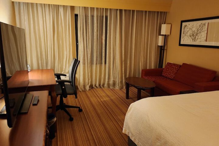 Country Inn & Suites by Radisson Convention Center