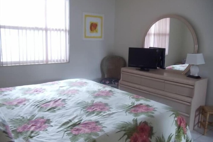 Room 38 of 79