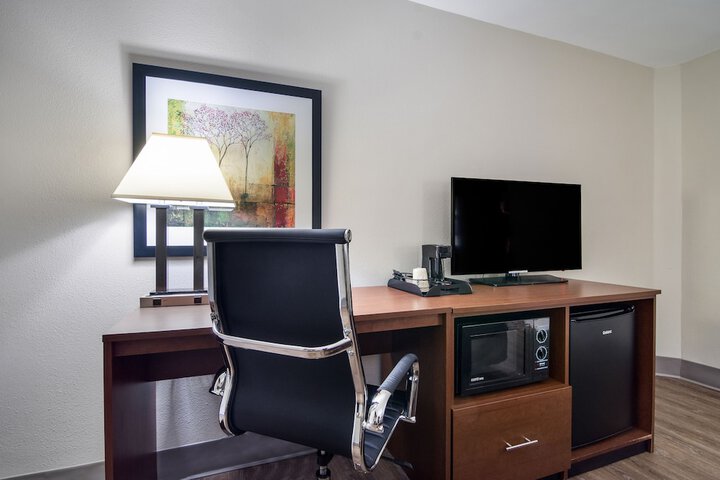 Room 17 of 22
