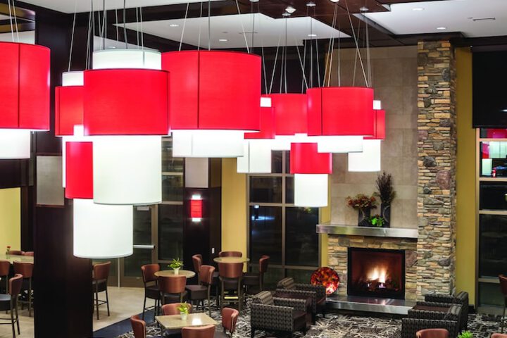 ClubHouse Hotel & Suites - Fargo