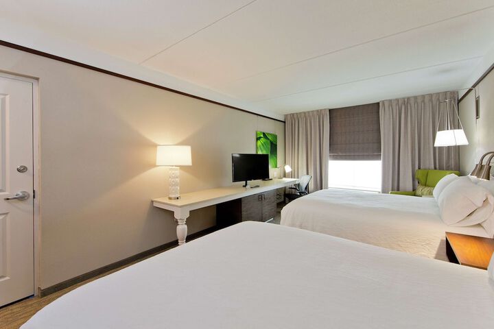 Room 16 of 68