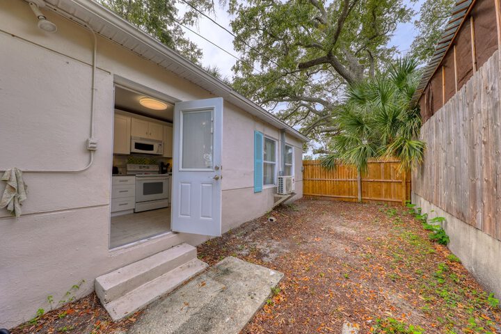 BeachTrail Lodging