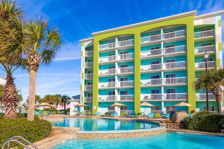 Hotel 4 of 82
