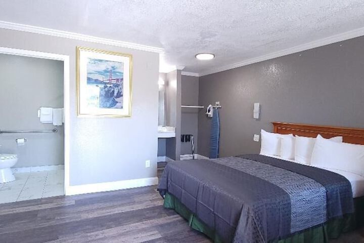 Room 14 of 59
