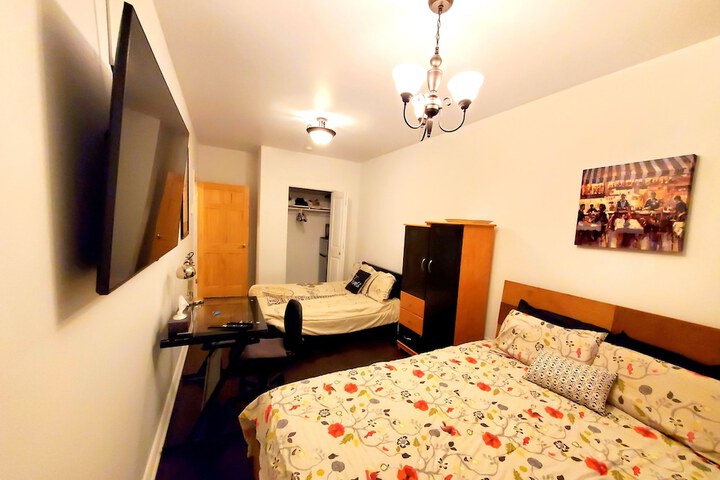Room 10 of 17