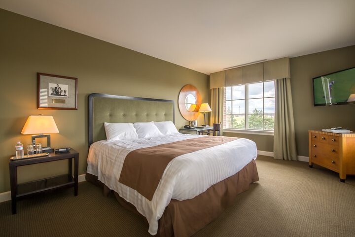 Room 9 of 35