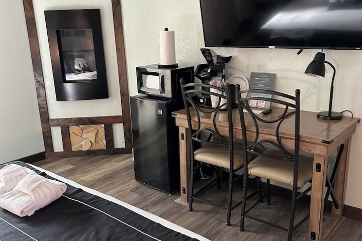 Room 26 of 90