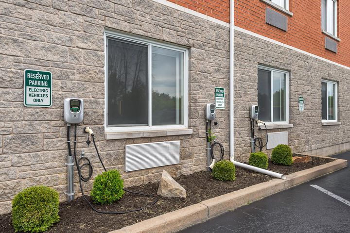 Best Western Plus 1000 Islands Hotel & Suites