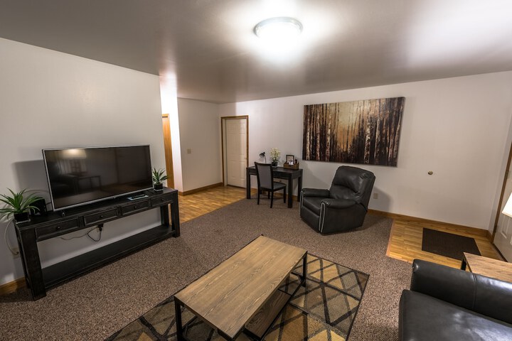 Room 9 of 16