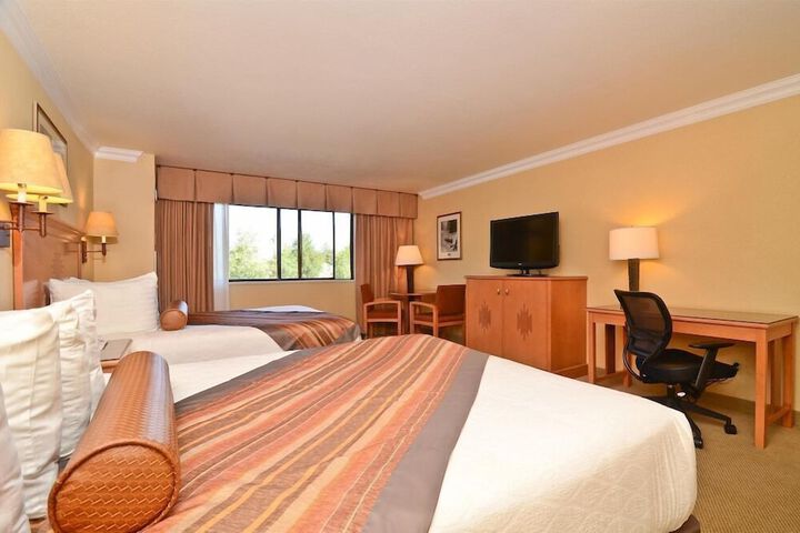 Room 93 of 149