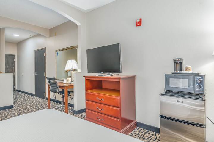 Room 18 of 25