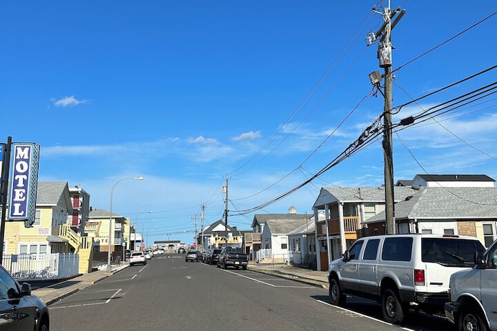 Beach 37 of 41