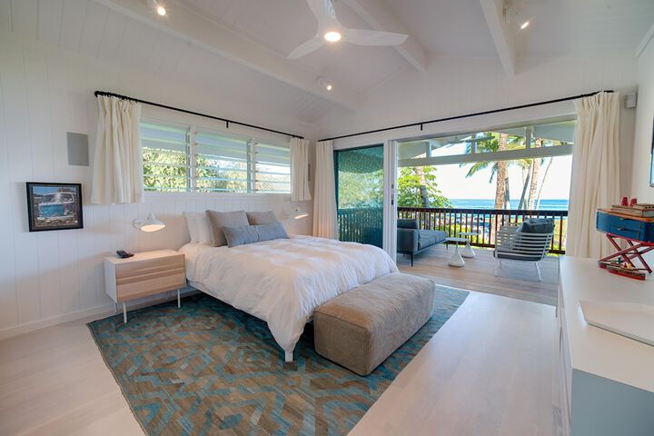 Hanalei Beachfront 3 Bedroom Home by RedAwning