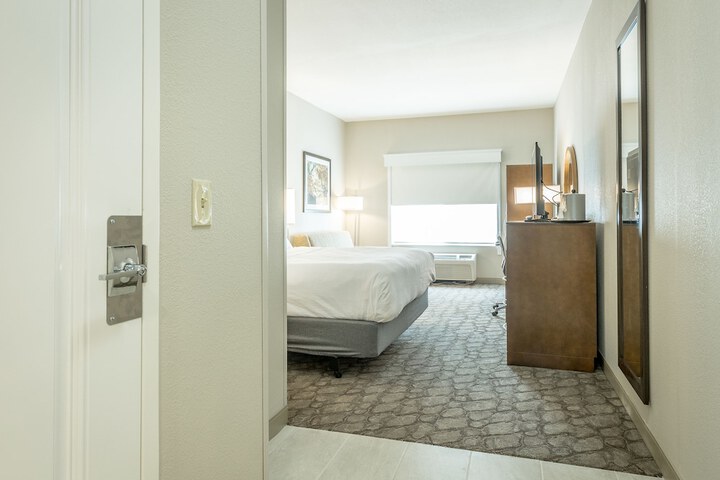 Room 38 of 72
