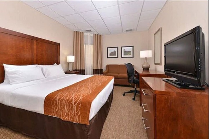 Room 36 of 59