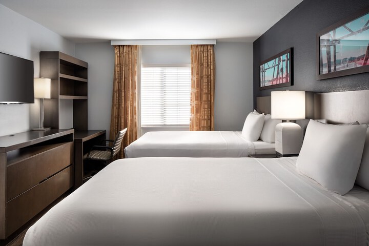 Room 10 of 29