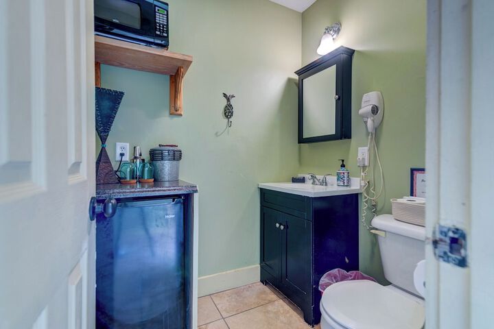 Beachside Boutique Inn – Folly Beach Rooms & Private Cottages