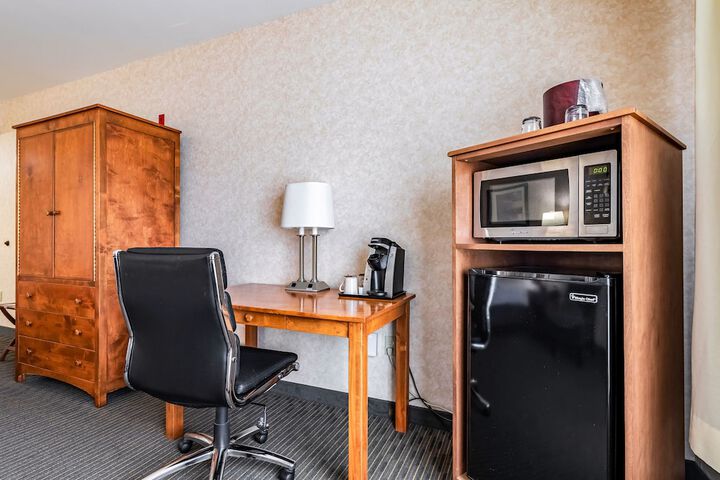 Room 30 of 54